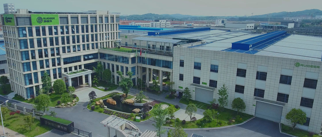 Wytrzymały piec próżniowy wysokotemperaturowy do dużych obciążeń 50-2500 kg i próżni granicznej 3,67*10-3 Pa